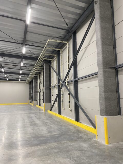 冷媒配管工事で空調設備を支える技術